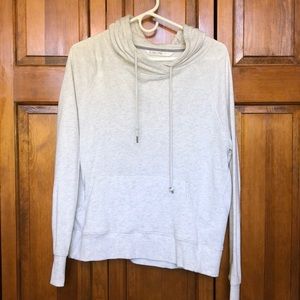 Victoria’s sport sweatshirt